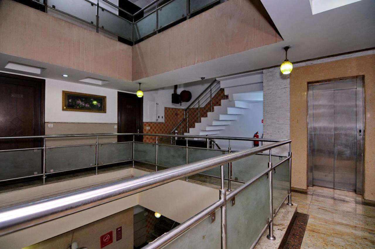 Hotel Tjs Grand Delhi  Ngoại thất bức ảnh
