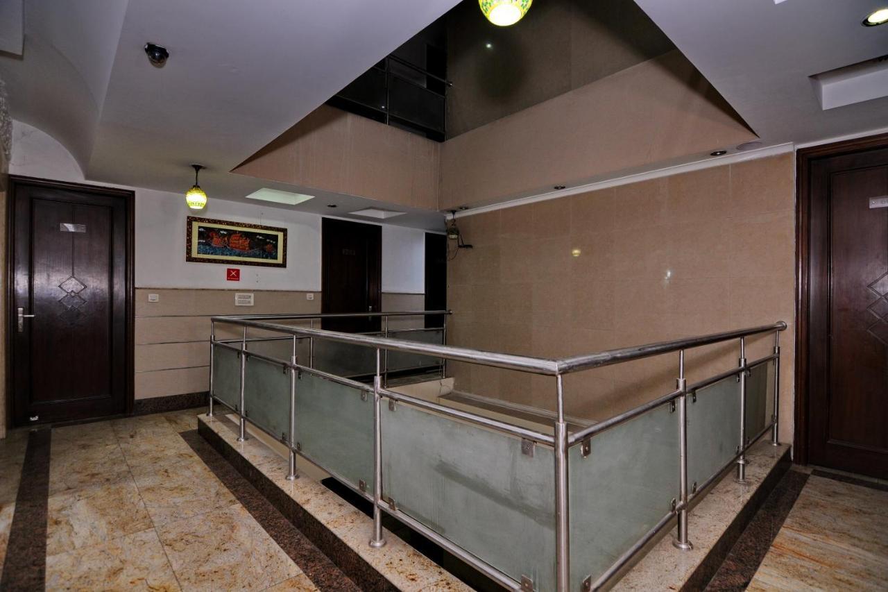 Hotel Tjs Grand Delhi  Ngoại thất bức ảnh